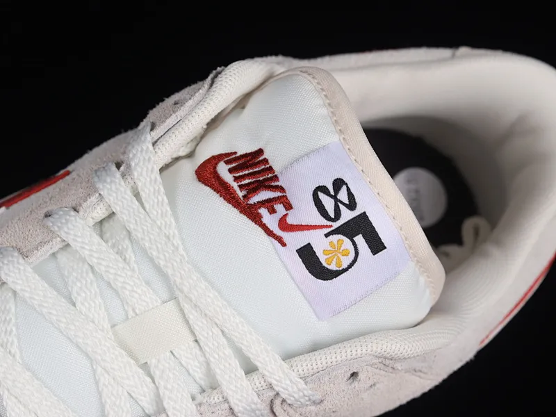All Categories Nk SB Dunk Series Nk SB Dunk Low Low-top sneakers Foreign trade version Nk SB Dunk Low "85" Gray and red double hook SB low-top sports and leisure sneakers DO9457-100